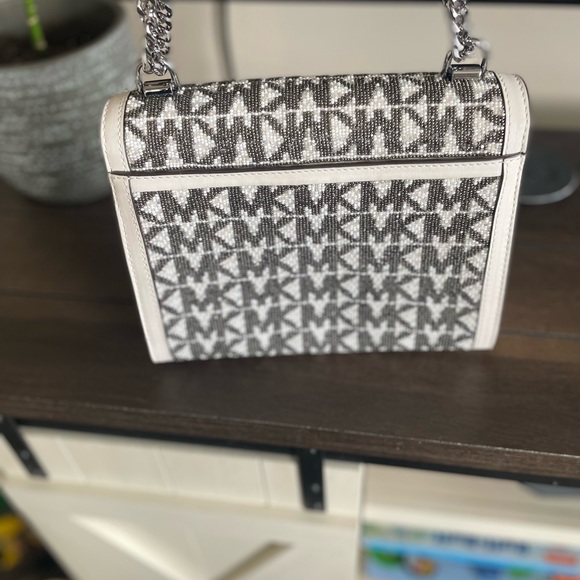 Limited edition Michael Kors beaded purse - Picture 5 of 5
